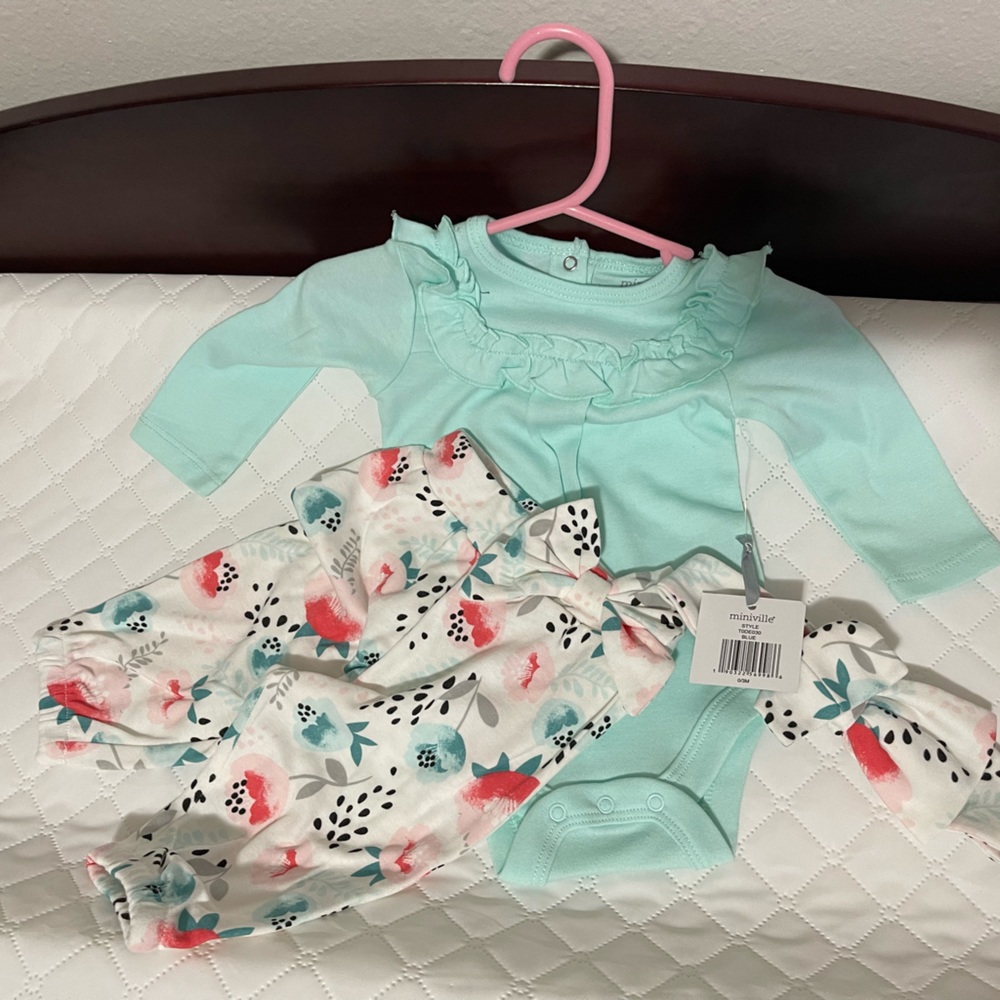 Baby girl outfit